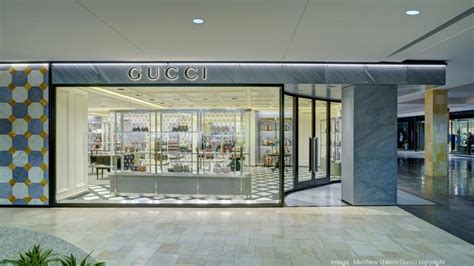 Gucci topanga mall